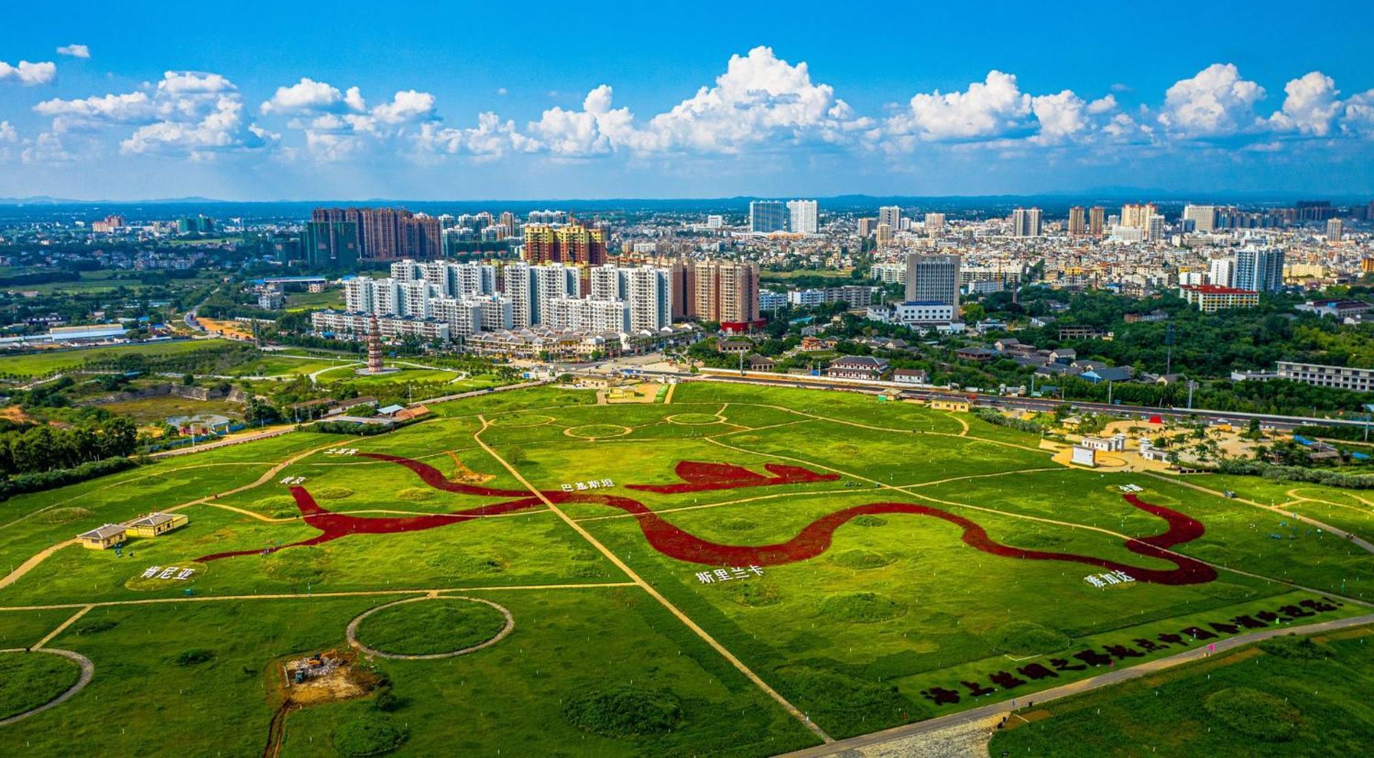 Crowne Plaza Beihai Silver Beach By Ihg Exterior photo